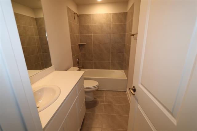 Building Photo - 833 Tennessee Dr