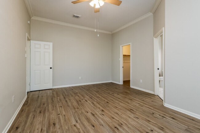 Building Photo - 5014 Otter Peak Dr