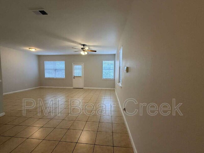 Building Photo - 6407 Waldron Dr