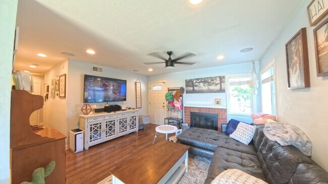 Building Photo - Open for Showings | Move-In Available July 15th