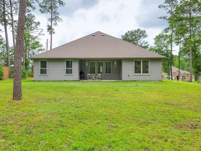 Building Photo - BEAUTIFUL 4 BEDROOM 2 BATH HOME WITH ALL THE UPGRADES ON 1 ACRE LOT IN NEW WAVERLY, TEXAS