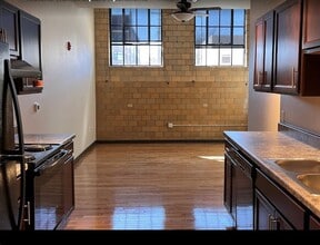 Building Photo - Historic Walnut Square