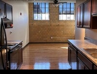 Building Photo - Historic Walnut Square