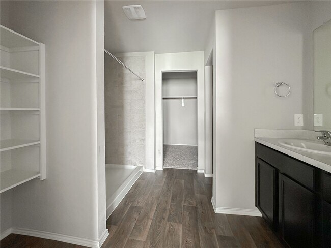 Building Photo - 40507 Birch Shadows Ct