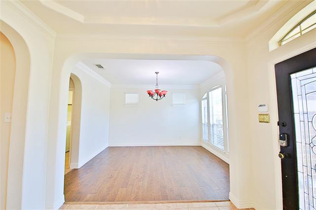 Building Photo - 778 Fall River Dr
