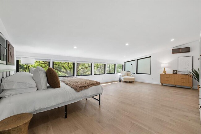 Building Photo - 2607 Pembrook Trail