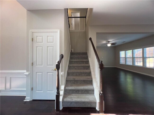 Building Photo - 3210 Warbler Way