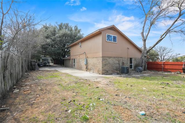 Building Photo - 1934 Creek Wood Ct