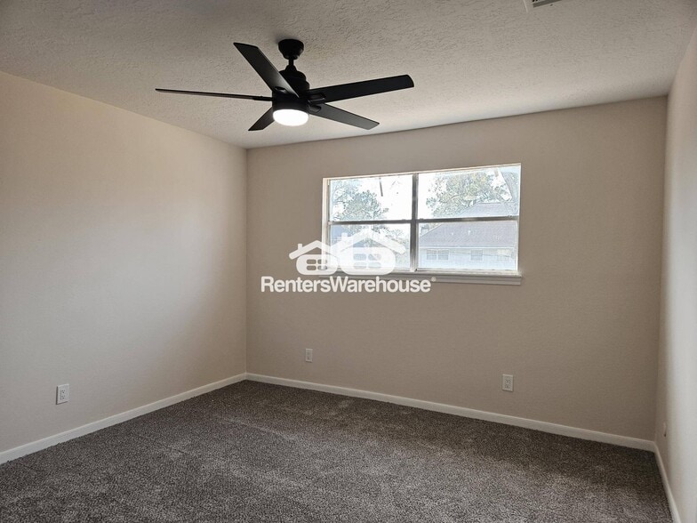 Building Photo - 16627 Aldenham Pl