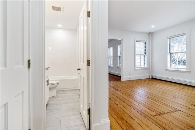 Building Photo - 34 Healey St