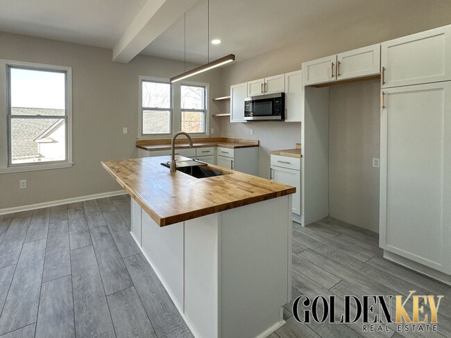 Building Photo - 3854-3831 31st St