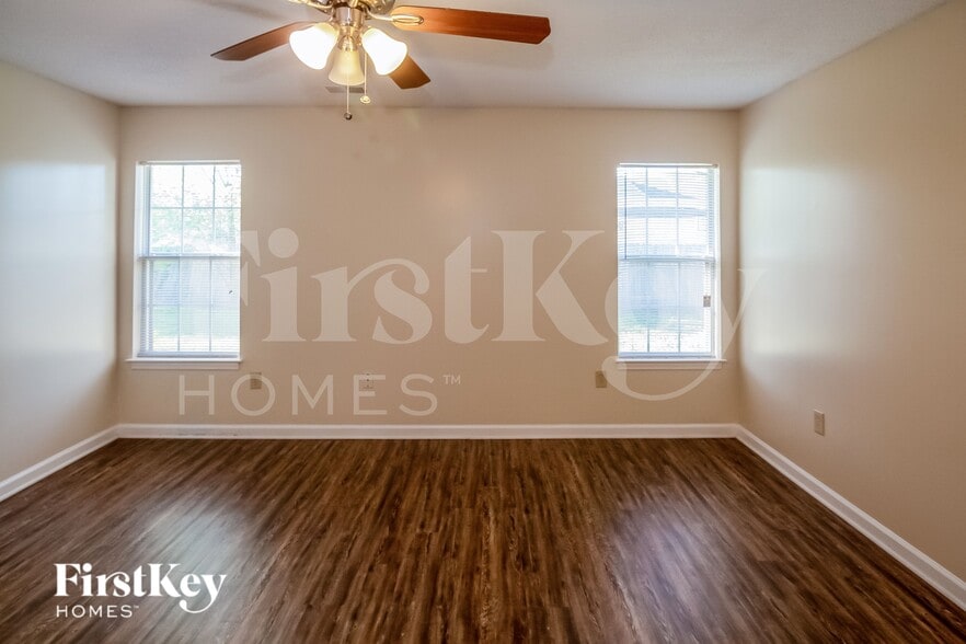 Building Photo - 7435 Bridle Cove