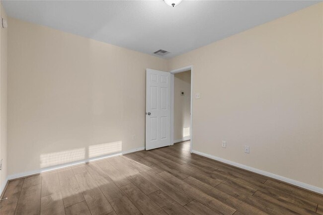 Building Photo - 4855 Palomar Ln