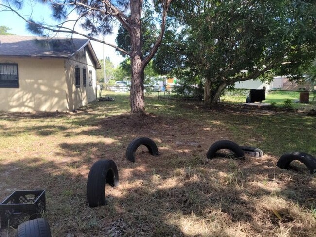 Building Photo - 3105 Langston Dr