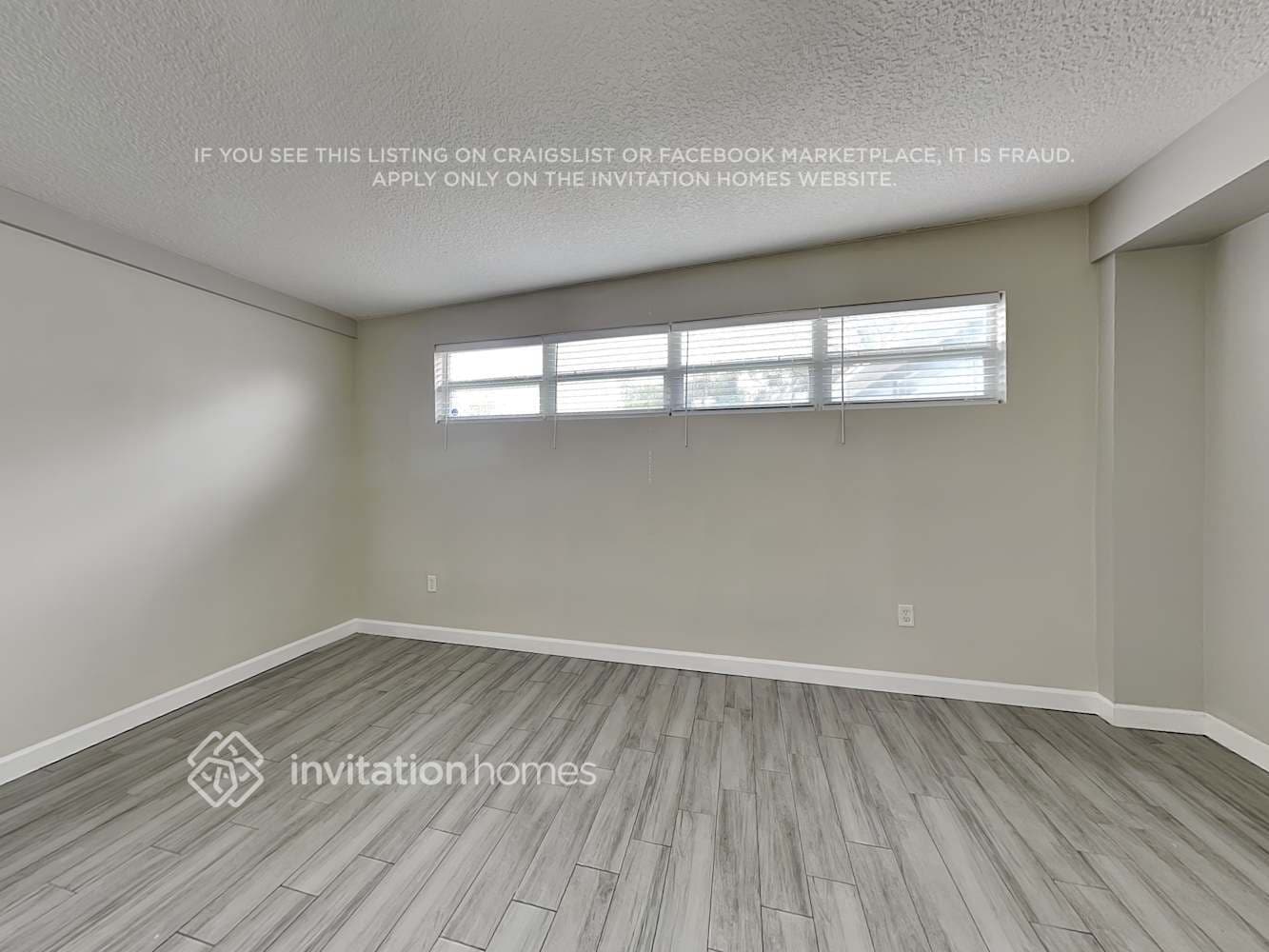 Building Photo - 2527 Oak Summit Dr