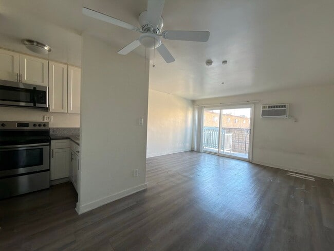 Building Photo - 9010 Tobias Ave