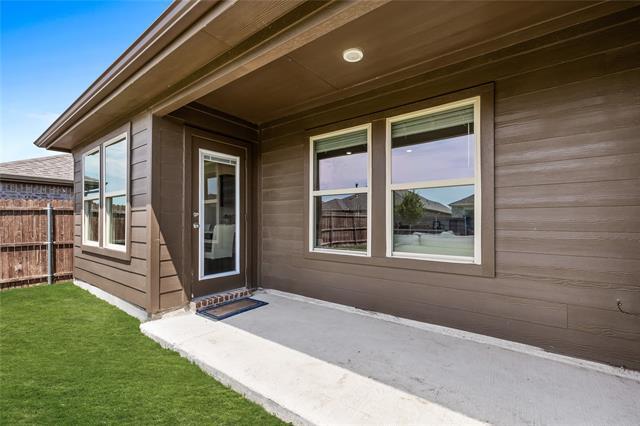 Building Photo - 904 Glover Dr