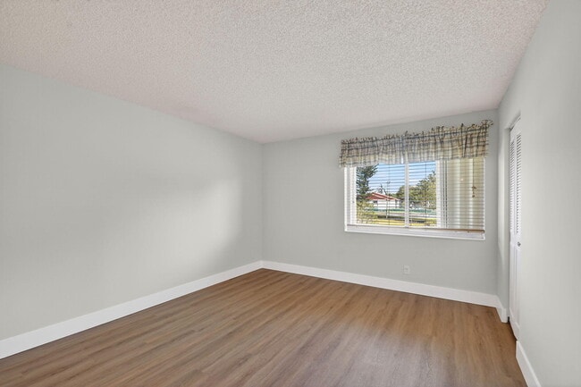 Building Photo - 4996 Sable Pine Cir