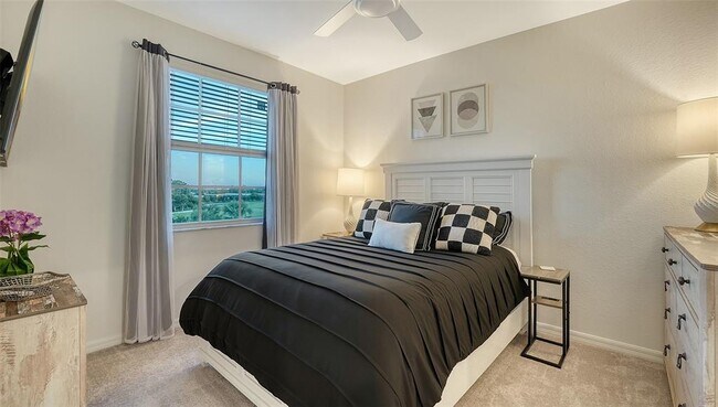 Building Photo - 12140 Wellen Golf St