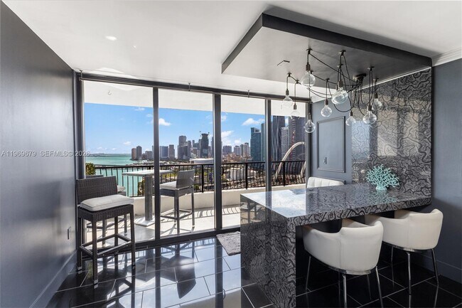 Building Photo - 555 NE 15th St