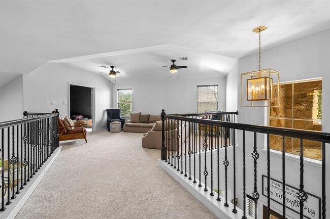 Building Photo - 208 Arrezo Ln