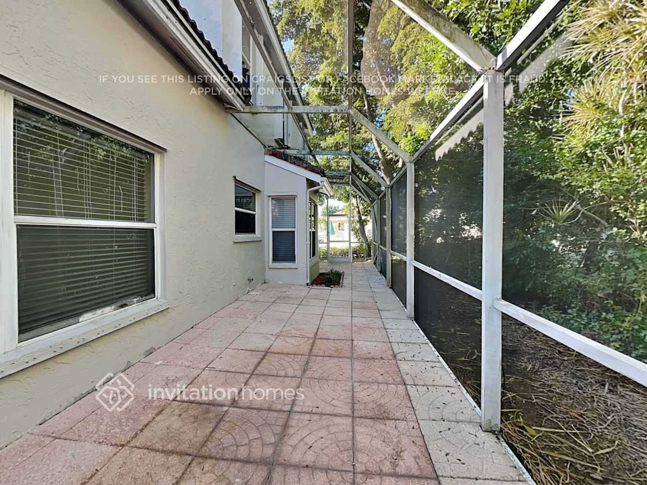 Building Photo - 450 SW 182nd Way