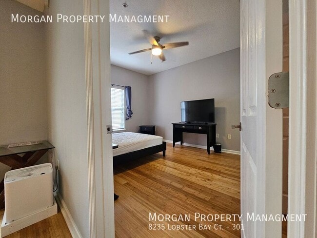 Building Photo - 8235 Lobster Bay Ct