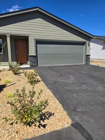 Building Photo - 51785 Jubilee Pine Dr