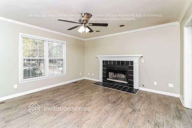 Building Photo - 225 Tennis Ct Ln