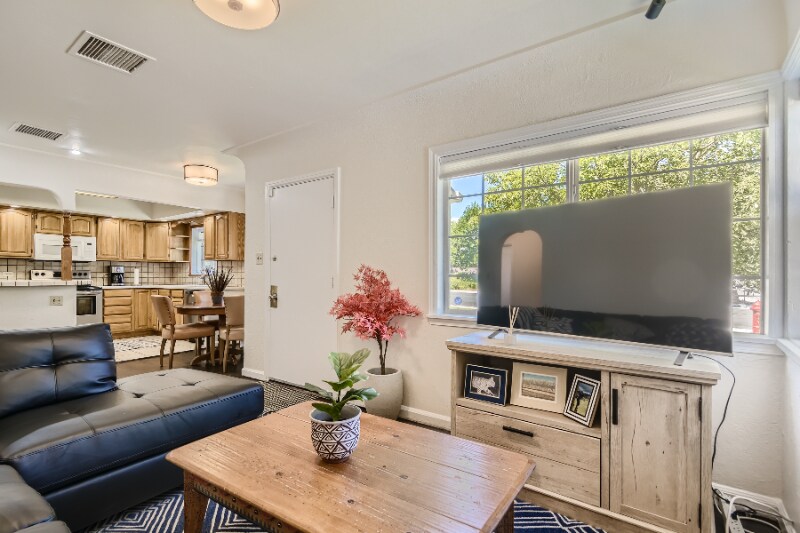 Building Photo - 4700 S Sherman St