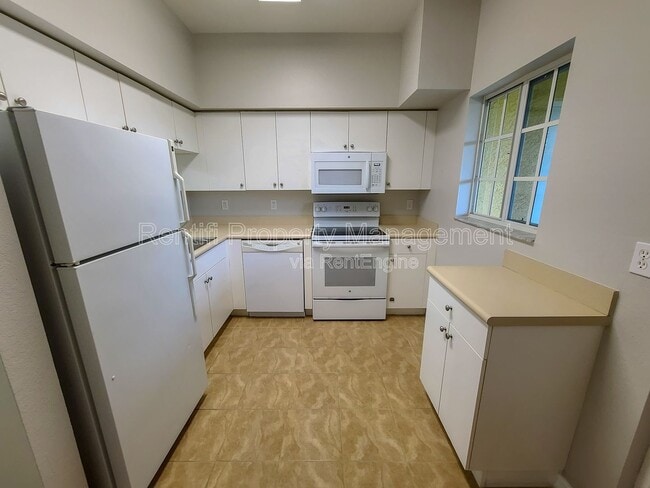 Building Photo - 8513 Bernwood Cove Loop