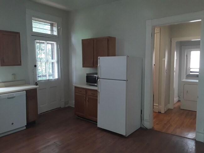 Building Photo - 1238 Garvin Pl