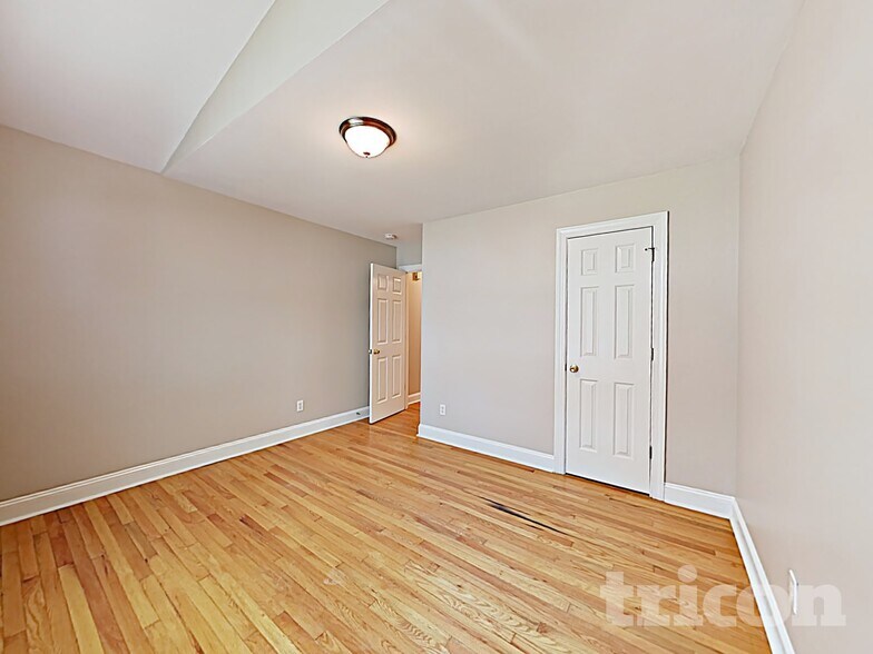 Building Photo - 4620 Amberdeen Ct