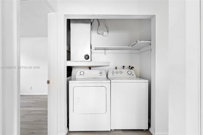 Building Photo - 2327 NW 52nd Ct