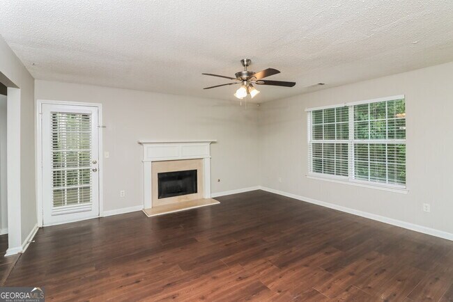 Building Photo - 4125 Clarks Tr