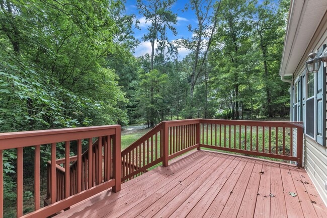 Building Photo - Peaceful Country Home Close to Chapel Hill