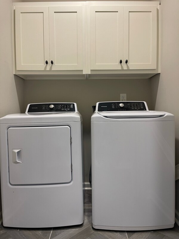 Building Photo - 8082 Veterans Pkwy