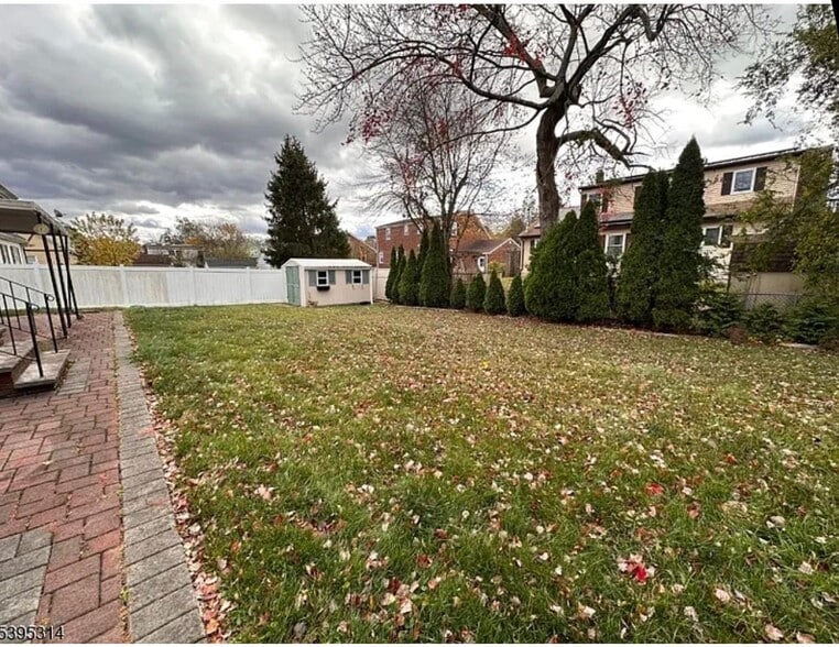 Backyard - 226 S 16th Ave