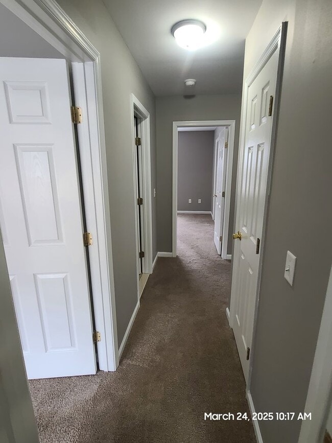 Building Photo - 3 Bedroom Townhome for Rent in Waynesboro