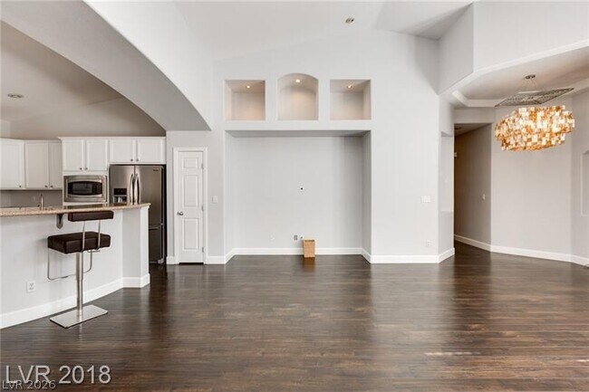 Building Photo - 5752 Murtiga Ct