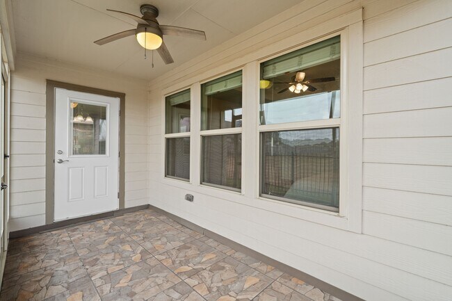 Building Photo - 2811 Cone Flower Dr