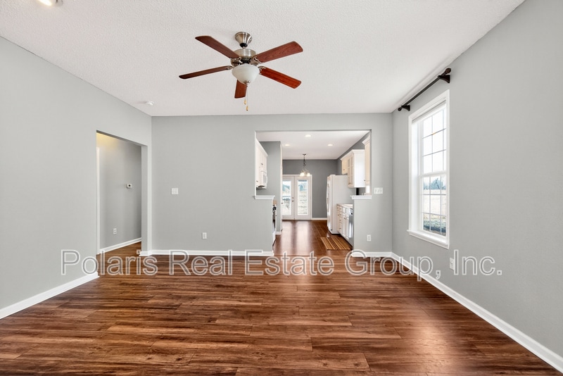 Building Photo - 3696 White Cliff Way