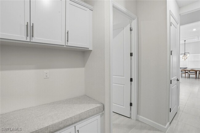 Building Photo - 15063 Longs Ln