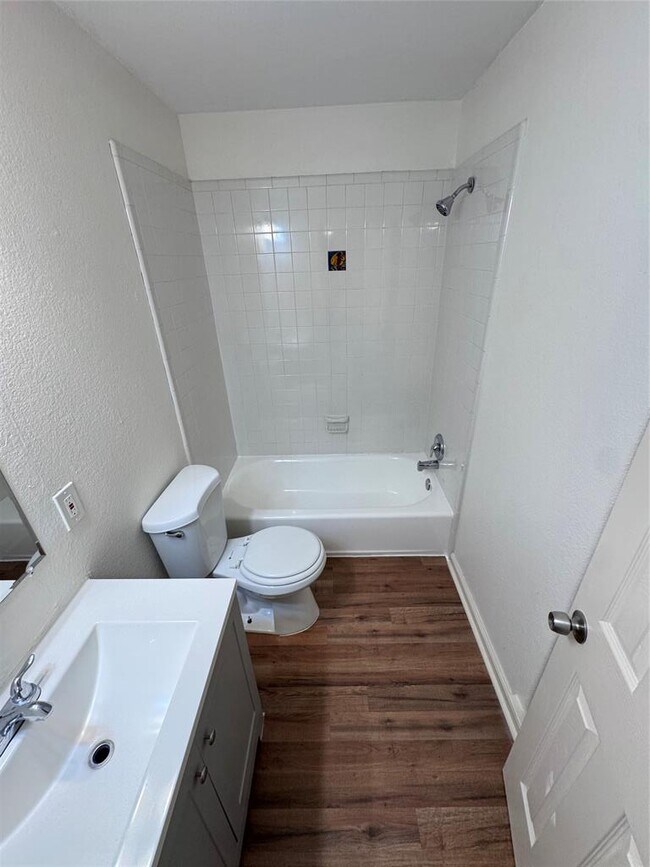 Building Photo - 8207 Sam Rayburn Dr