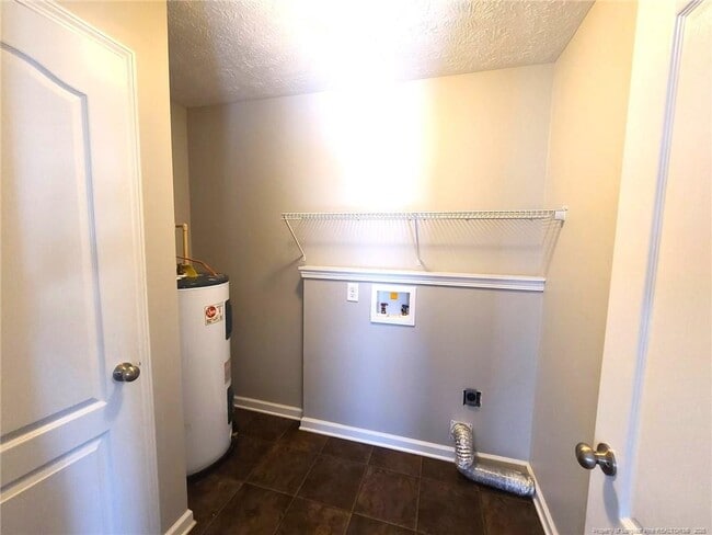 Building Photo - 2252 Cliff Swallow Drive