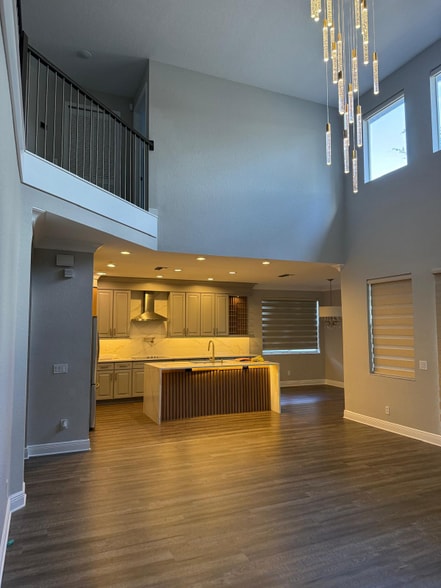 Building Photo - 11805 Holly Creek Dr