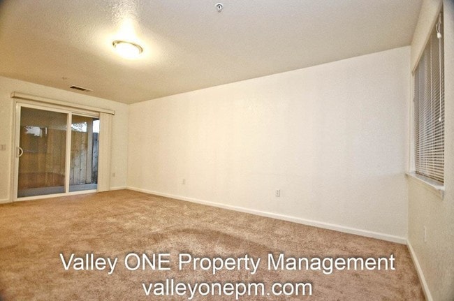 Building Photo - 1150 E Monte Vista Ave, Turlock, CA 95382