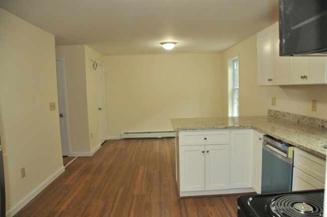 Building Photo - 115 High Rock Rd