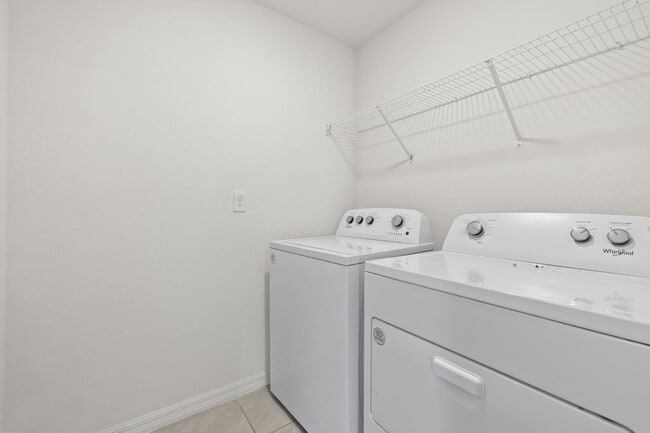 Building Photo - Recently Updated One Story - 4BR For Rent