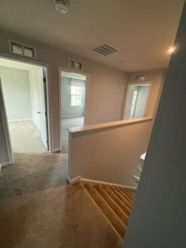 Building Photo - Beautiful 4 Bedroom Home for Rent